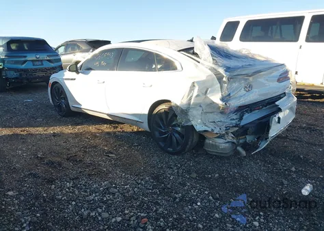 2023 Volkswagen Arteon 2.0T Sel R-Line z USA, uszkodzony, nr VIN WVWAR7AN7PE002631